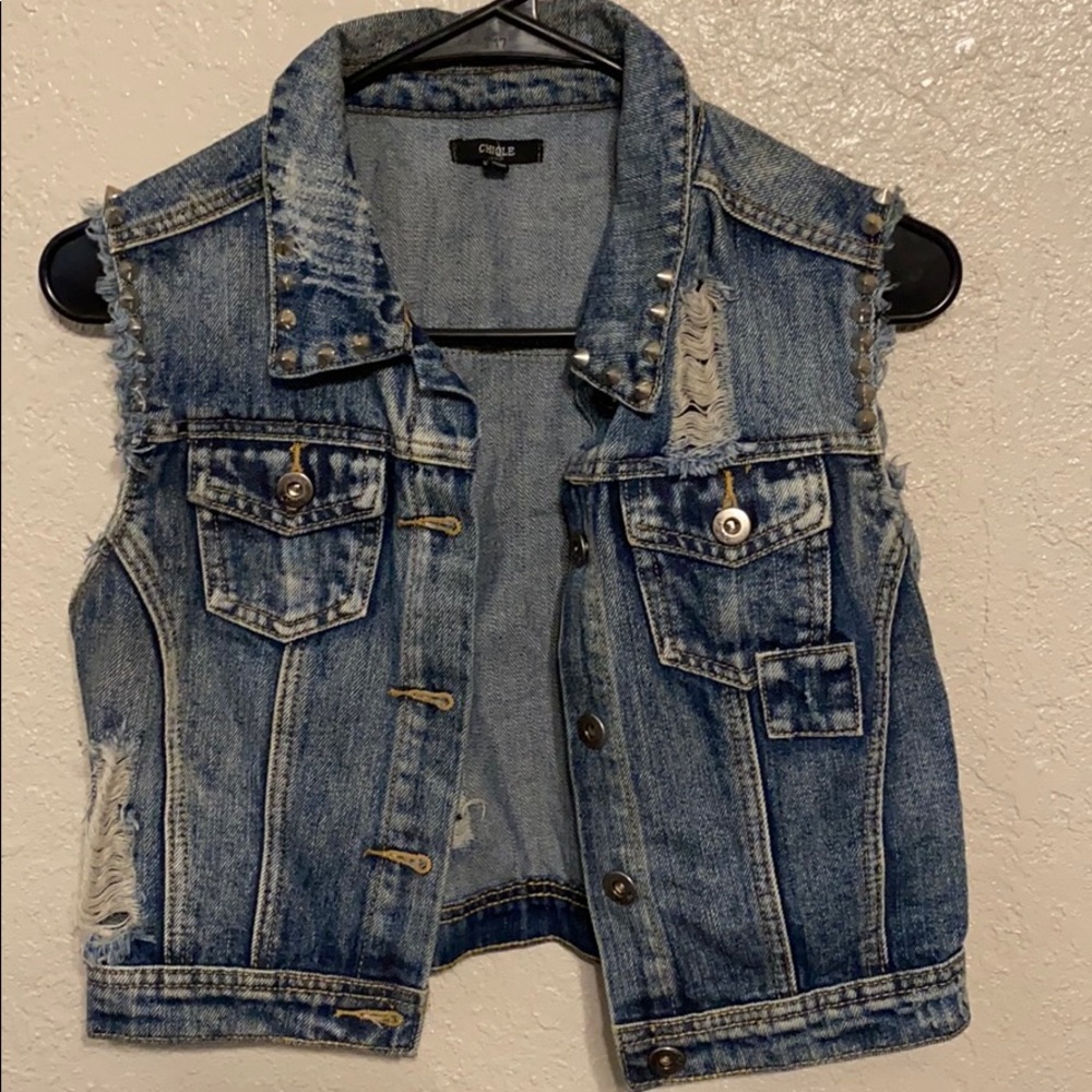 Distressed jean vest. SizeM